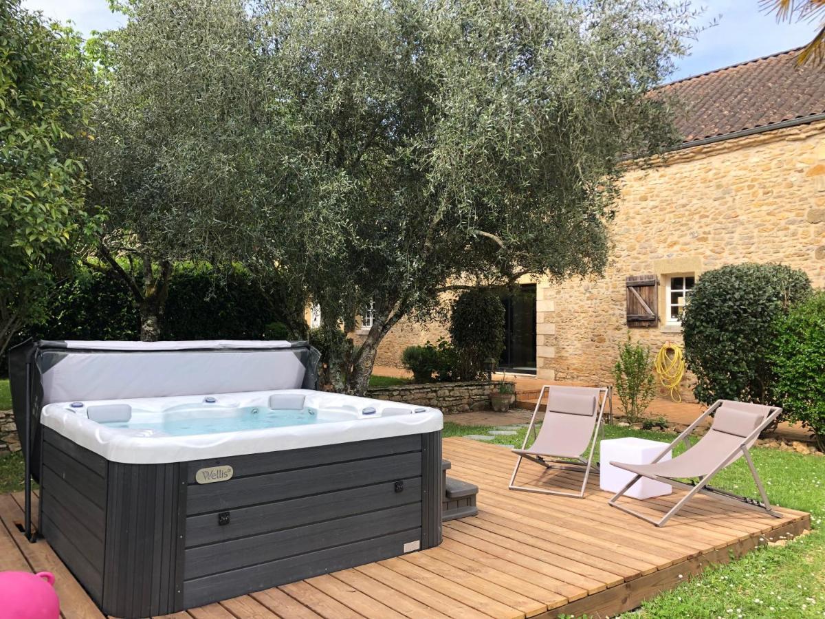 Le Domaine Aubazen Bed and Breakfast La Chapelle-Aubareil Buitenkant foto